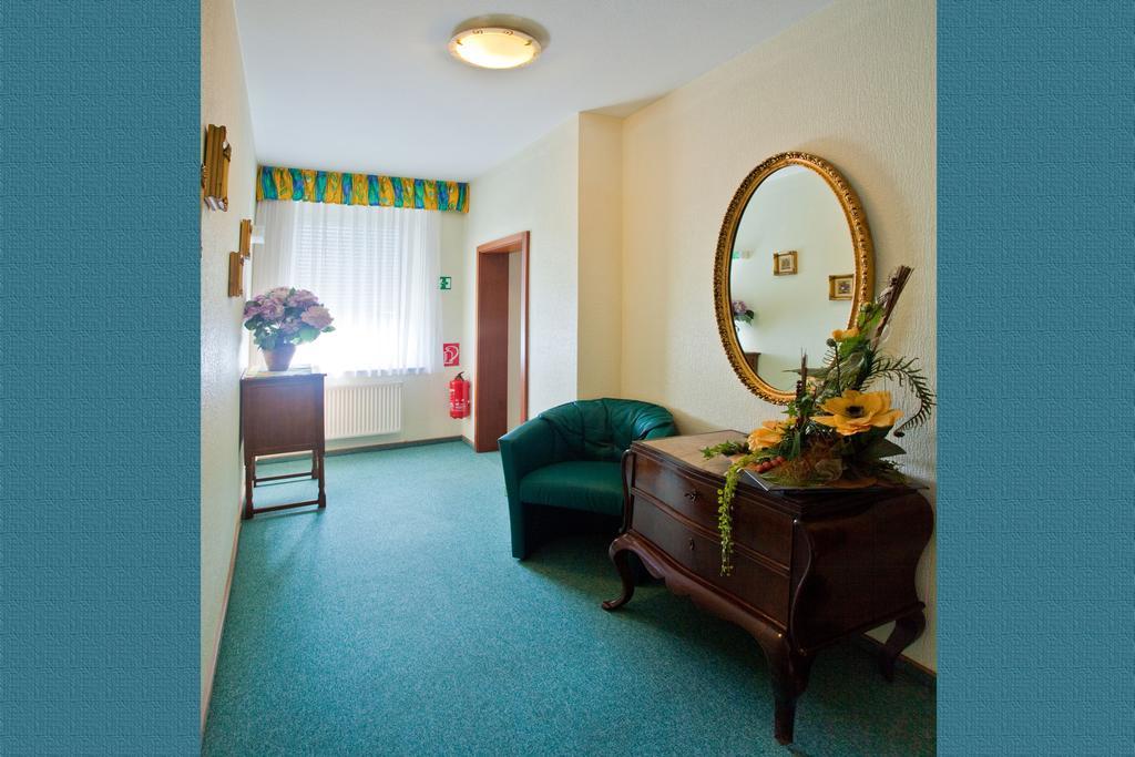 Zur Kastanie Hotell Mülheim an der Ruhr Eksteriør bilde